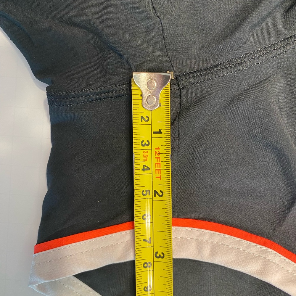 Women’s Under Armour Heat Gear Athletic Running Shorts - Picture 6 of 8